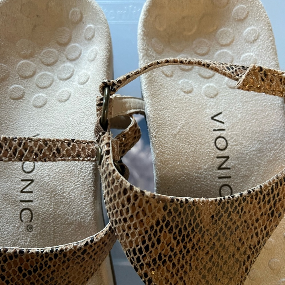 Vionic Sandals - Size 9 - New Without Tags! - image 6